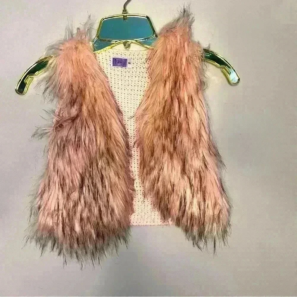 Twiky Girl Faux Fur Pink Vest Size 4 Toddler EUC